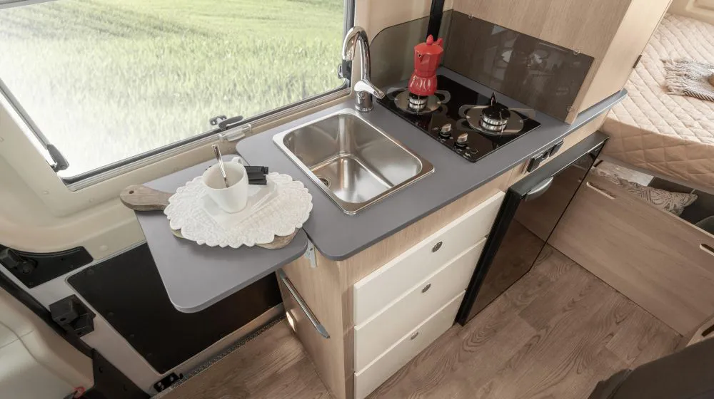 Camper Giottivan 54T - cocina 54t